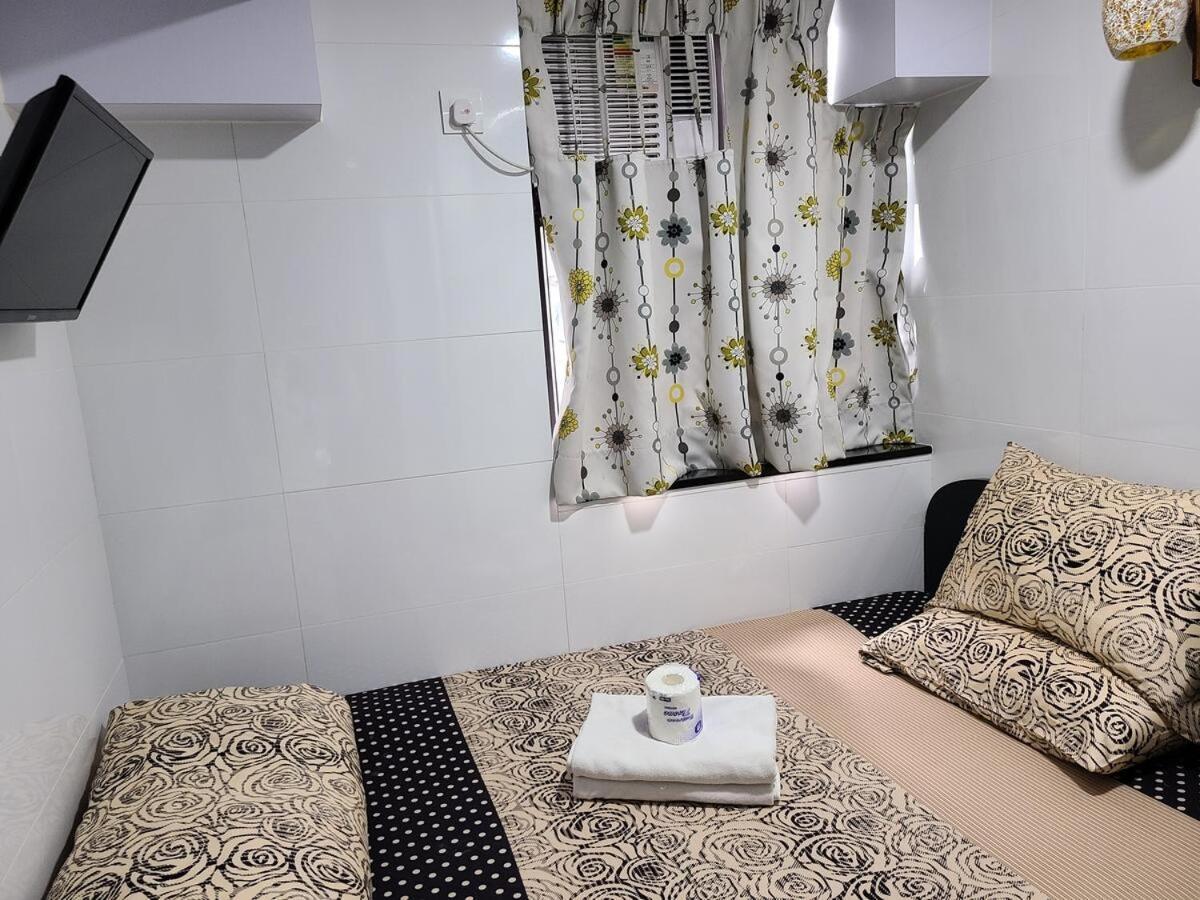 Hostel 16 Paris Guest House Block E Reception 10Th Floor Hongkong Exteriér fotografie